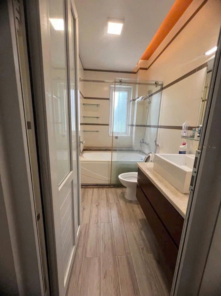 Cần bán Nhà mặt tiền Phường Phú Hữu, Quận 9, Diện tích 75m², Giá 8 Tỷ 9