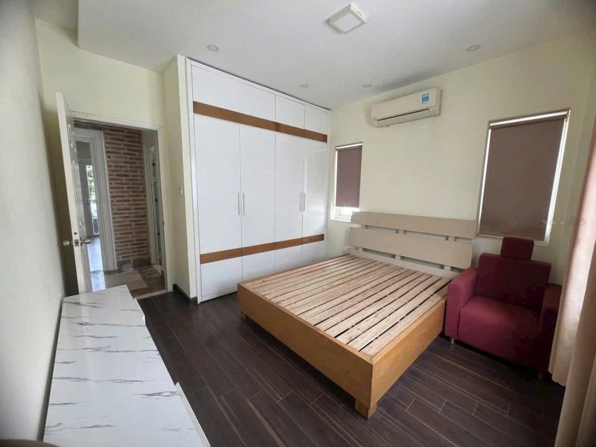 Cần bán Nhà mặt tiền Phường Phú Hữu, Quận 9, Diện tích 75m², Giá 8 Tỷ 5