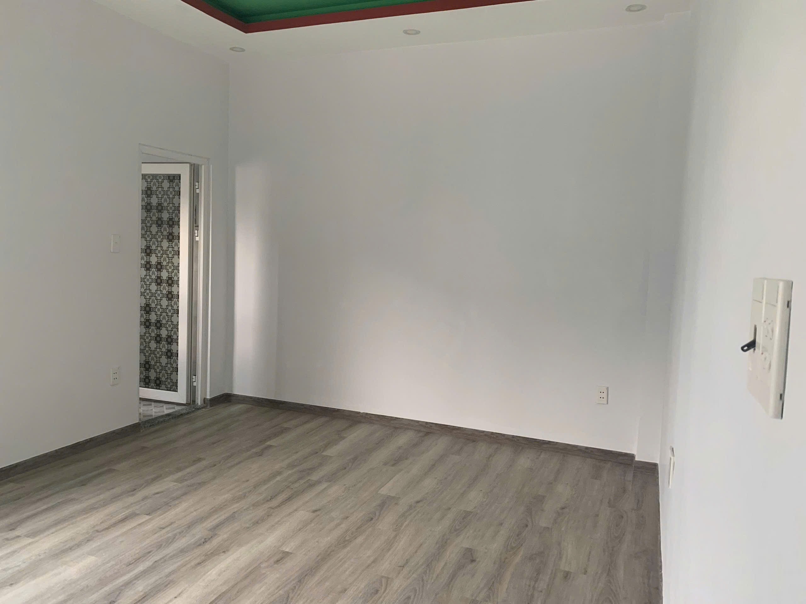 Cho thuê Nhà mặt tiền Phường Hiệp Phú, Quận 9, Diện tích 72m², Giá 17 Triệu/tháng