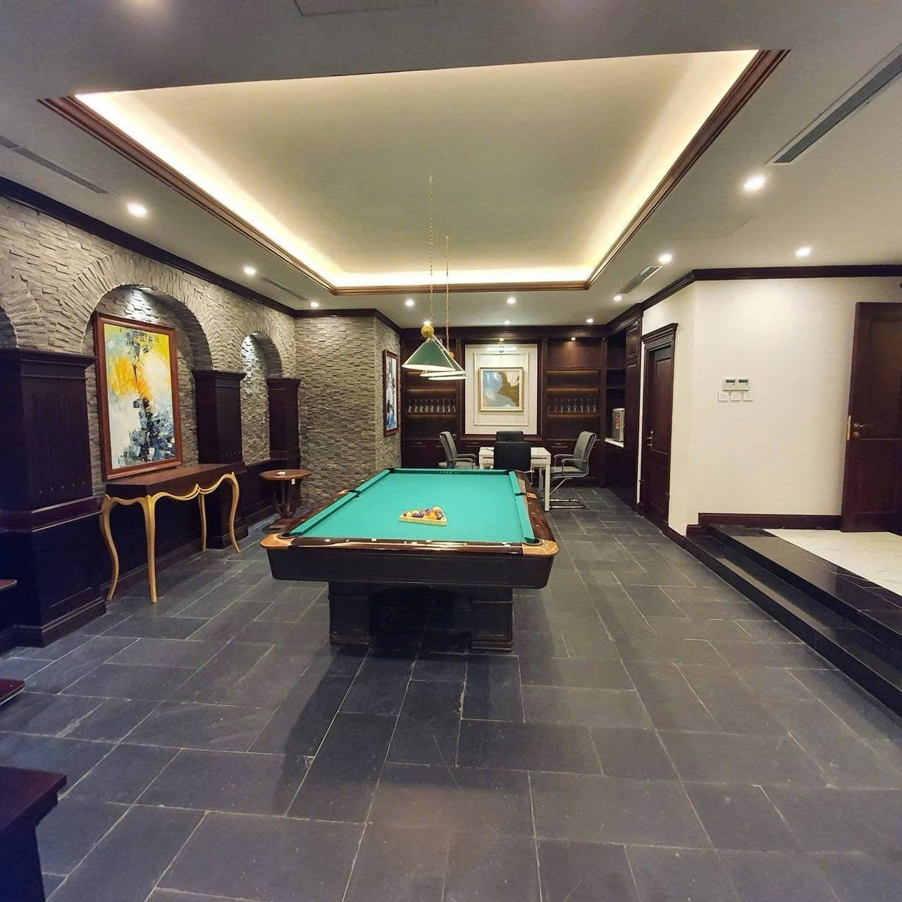 Cho thuê Biệt thự Phường Bến Nghé, Quận 1, Diện tích 225m², Giá Thương lượng 10