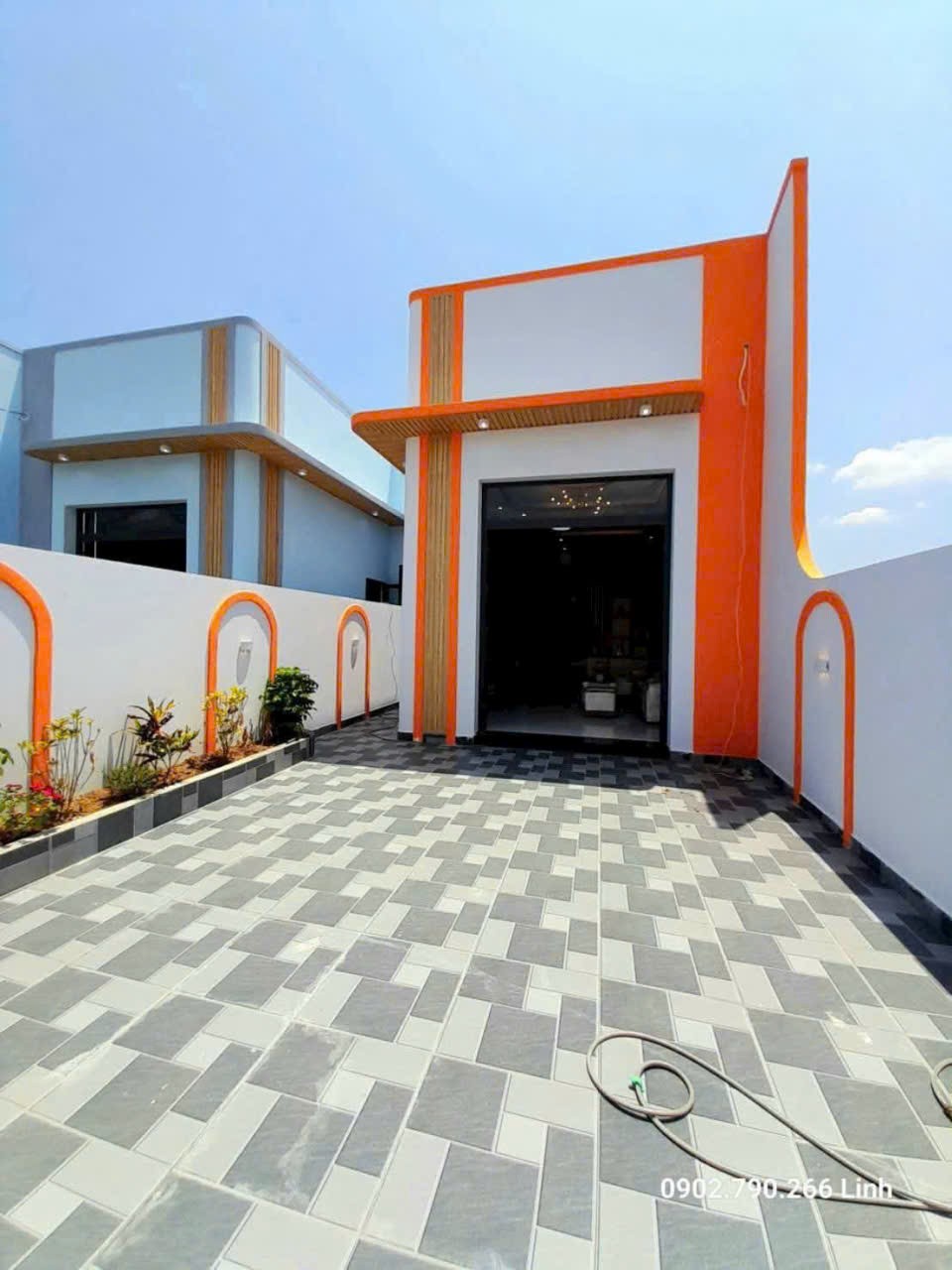 Bán 2 nhà cấp 4 mới xây đường oto beton xã Long Khê dt 150m2 3pn,4wc ,hoàn công giá 1,98 tỷ 1 căn 8