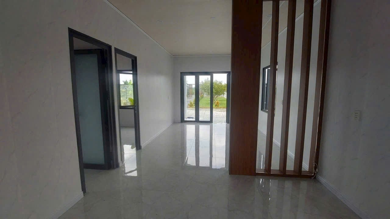 Bán nhà vườn Tân Thành , thủ Thừa dt 1000m2 chưa thổ ,có hồ thủy tạ , sân vườn, 2pn giá 1,399 tỷ 5