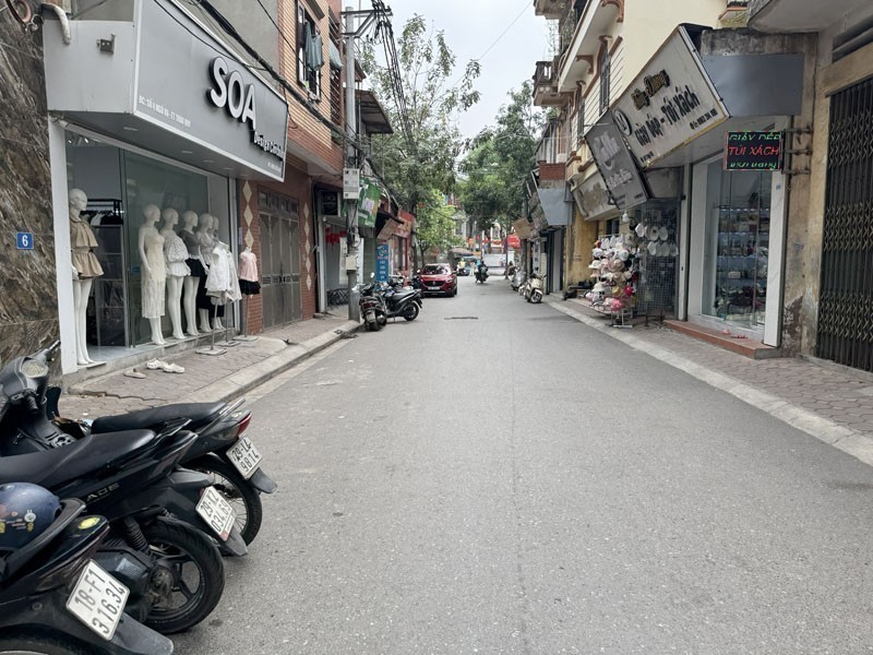 Vị Trí Vàng Trâu Quỳ: 37,6m2 Đường Thông Ô Tô – Sát Vách Mặt Phố – Hốt Bạc Nhờ Lượng SV Khủng 2