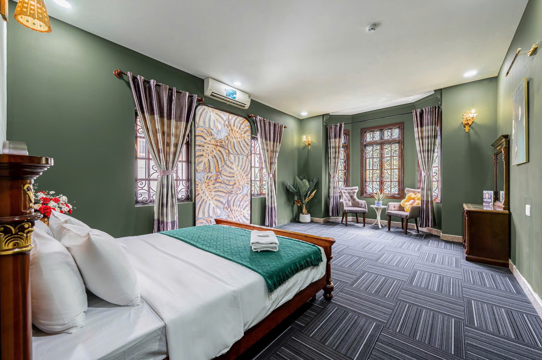 Cho thuê Biệt thự Phường Thảo Điền, Quận 2, Diện tích 324m², Giá Thương lượng 6