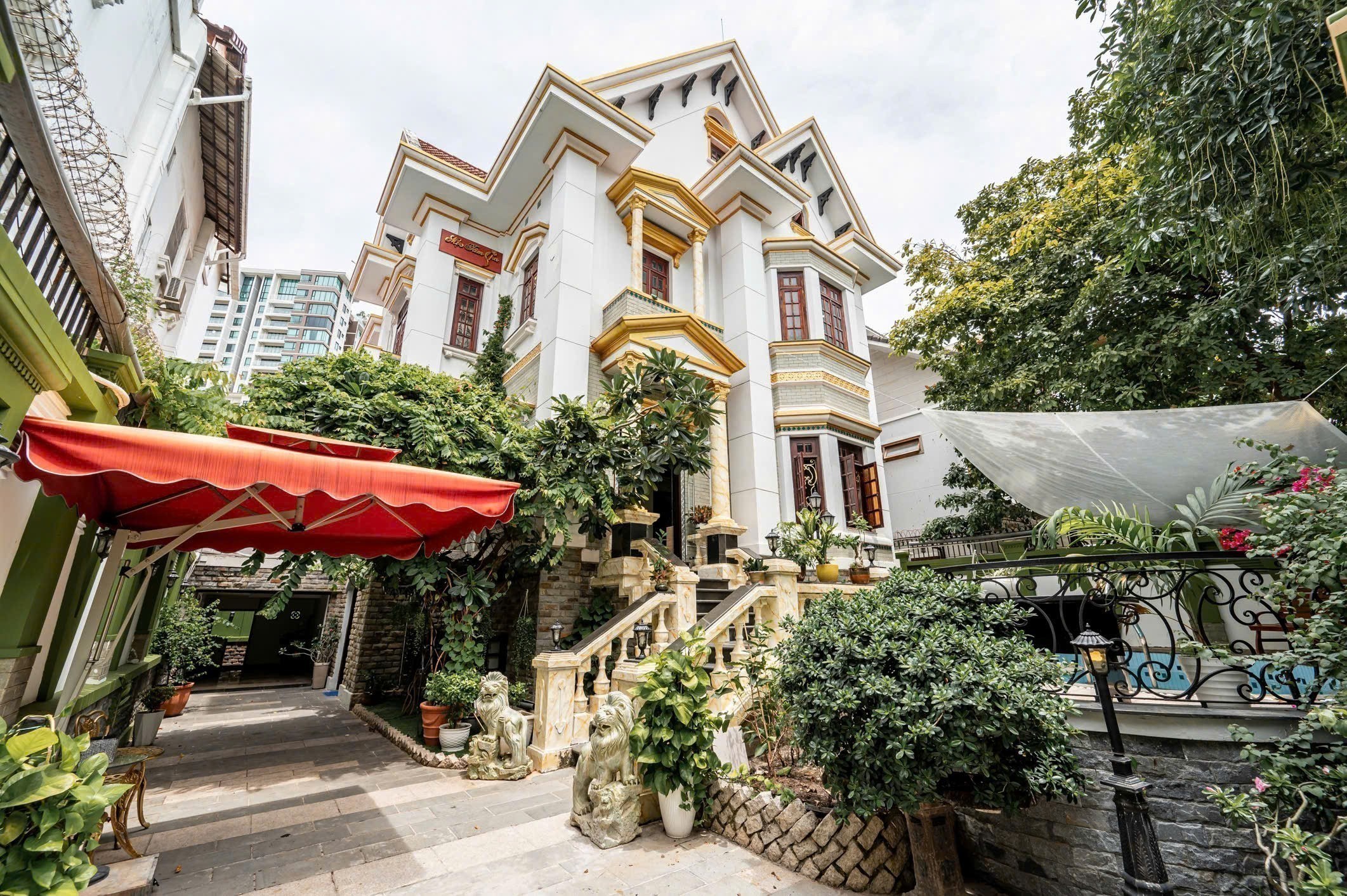 Cho thuê Biệt thự Phường Thảo Điền, Quận 2, Diện tích 324m², Giá Thương lượng 9