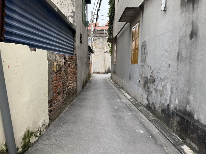 Cần bán lô góc 40m2 đất Làng Vàng, Gia Lâm. Khổ đất đẹp, dân cư đông đúc, tiện ích đầy đủ 3