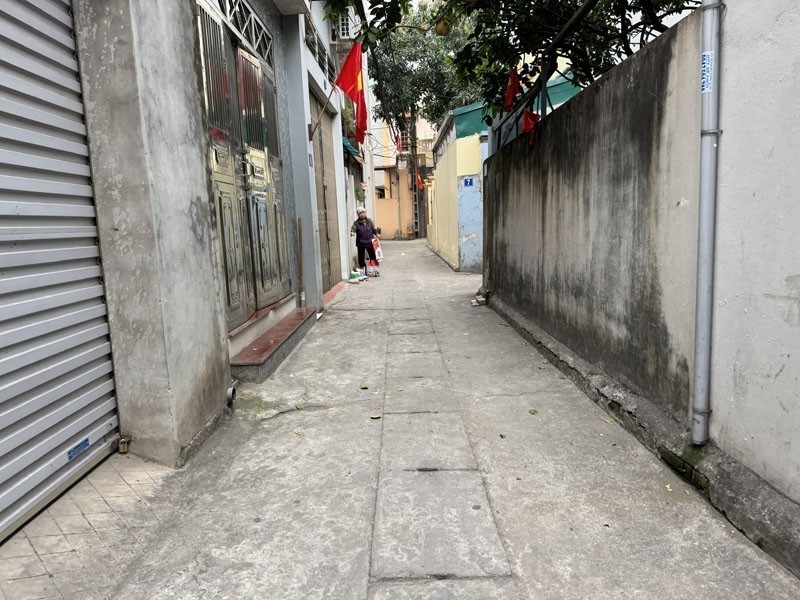 Cần bán lô góc 40m2 đất Làng Vàng, Gia Lâm. Khổ đất đẹp, dân cư đông đúc, tiện ích đầy đủ 4