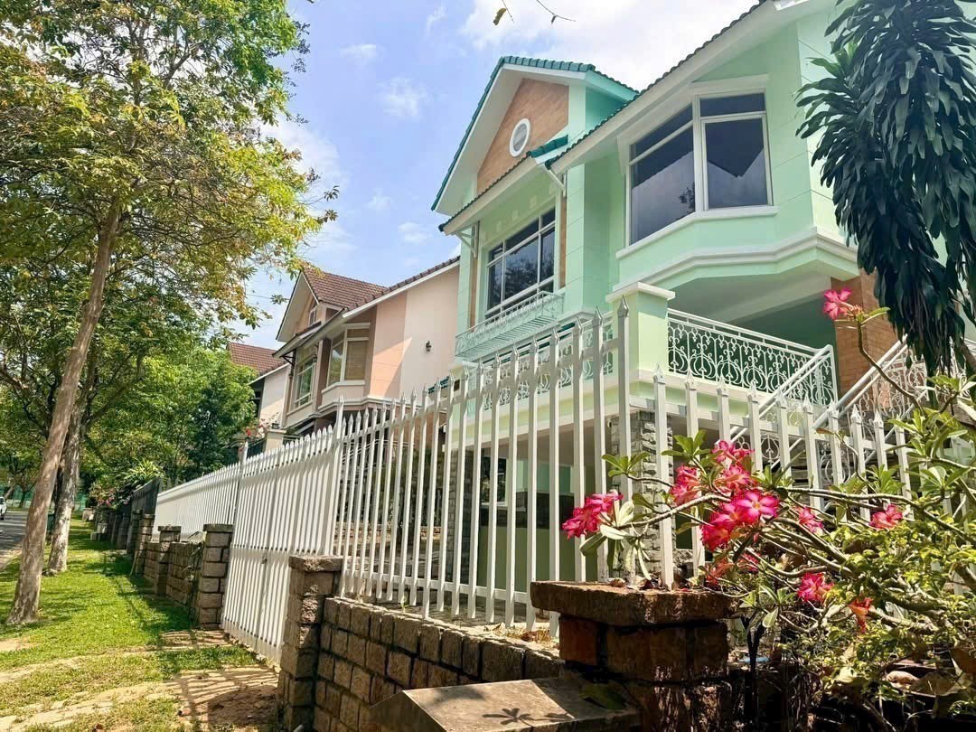Cần bán Biệt thự Phường Long Bình, Quận 9, Diện tích 384m², Giá Thương lượng 4