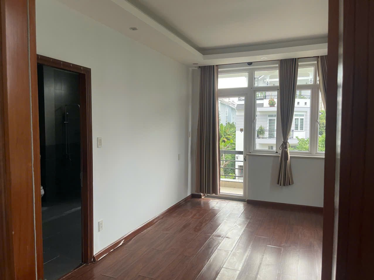 Cho thuê Nhà mặt tiền Phường Phước Long B, Quận 9, Diện tích 235m², Giá 35 Triệu/tháng 7