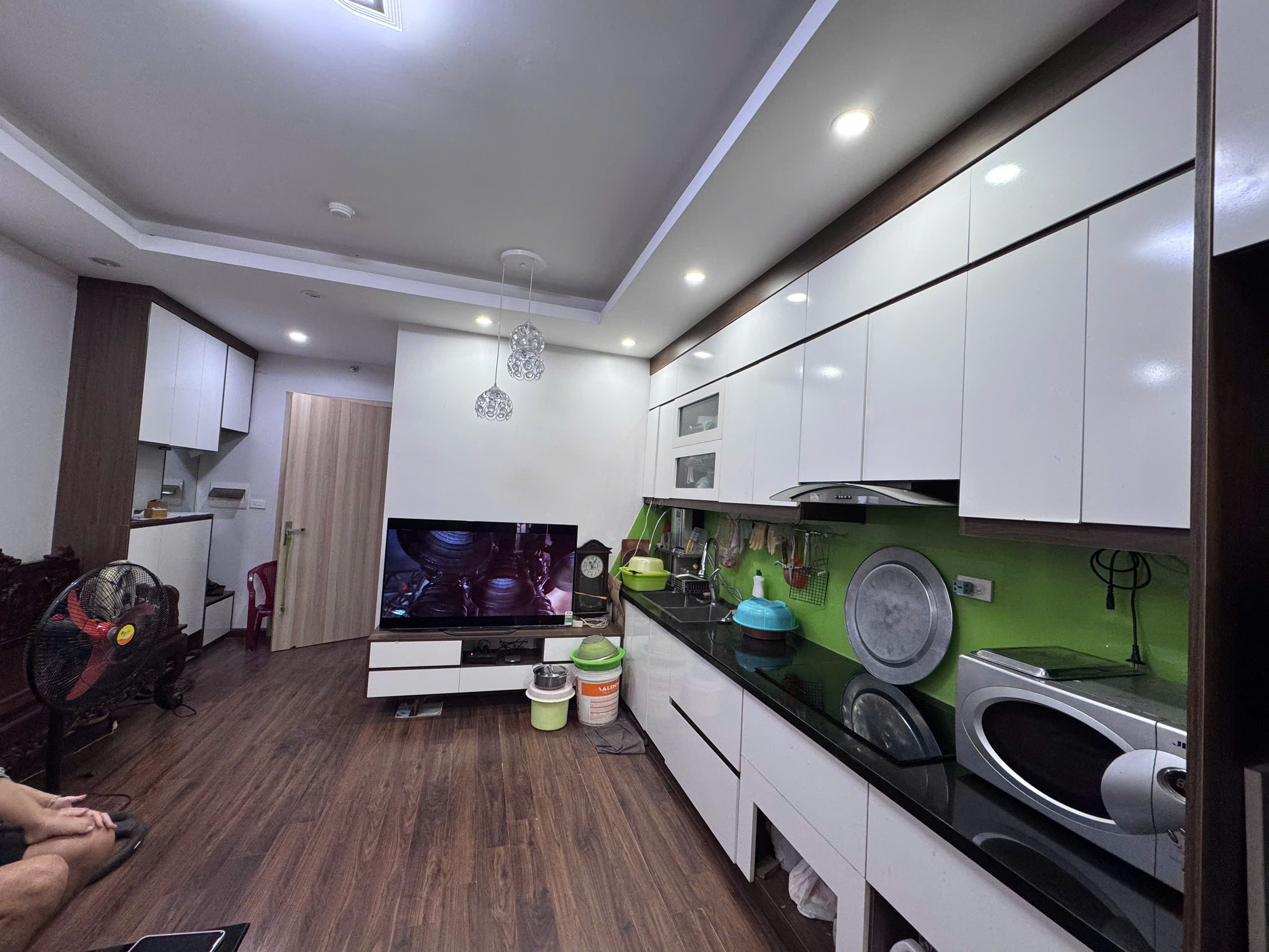 Cần nhượng lại căn hộ 1 phòng ngủ tại khu 5 tòa mới B2.1 KDT Thanh Hà 8