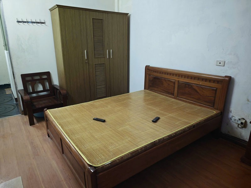 Cần bán nhà 4 tầng 32m2 căn góc 3 mặt thoáng tại ngõ 987 Ngô Gia Tự. Cách đường ô tô 100m 5