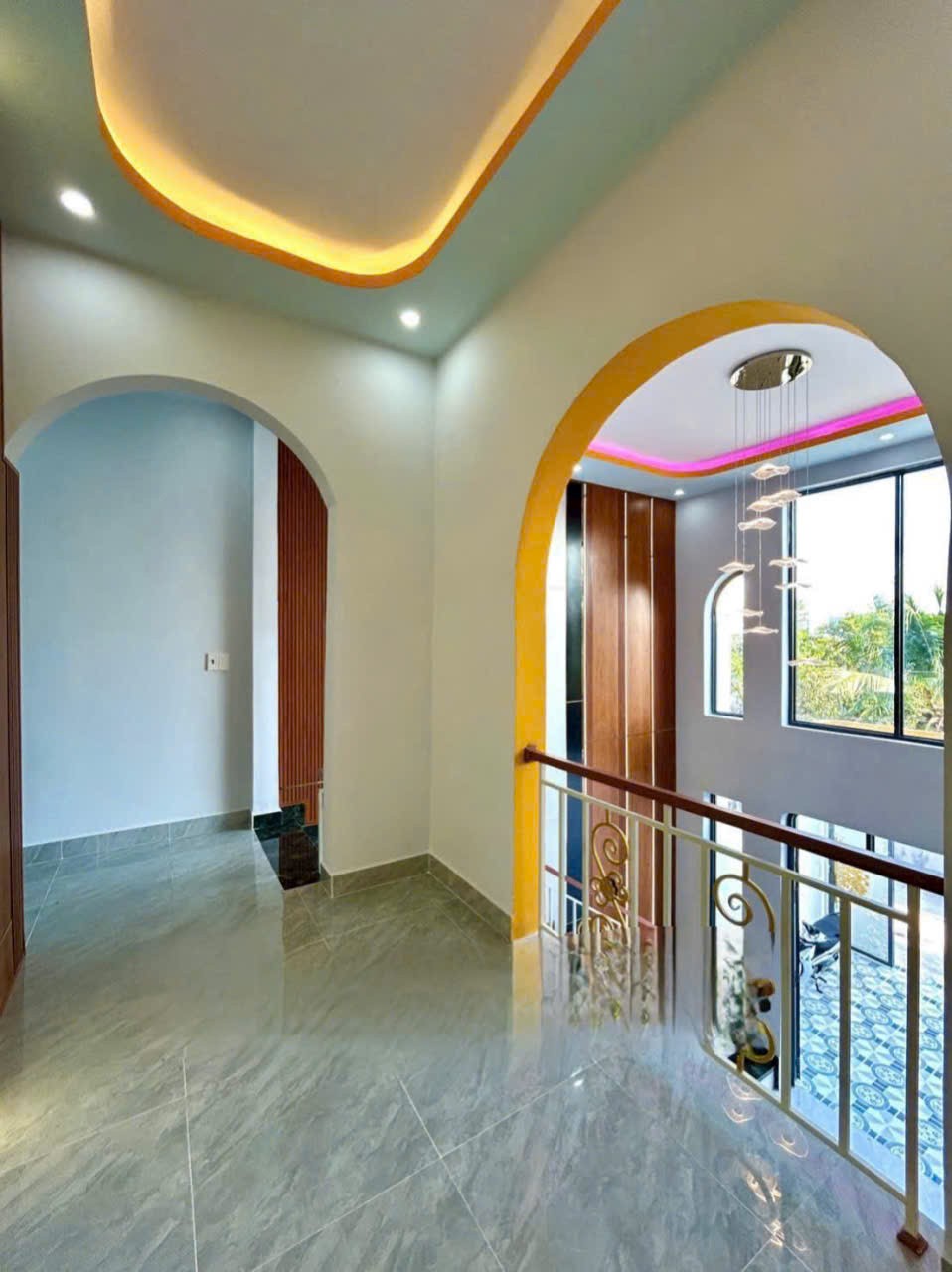 Bán 2 nhà xã Long Trạch, Cần Đước dt 105m2 , 1 lửng,3pn,3wc đã hoàn công giá 2,38 tỷ /căn 13