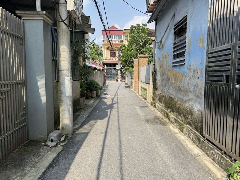 Chính chủ bán lô góc 63,2m2 lô góc Thôn Cam, Gia Lâm. Cách 10m ra đường thông ô tô 7 chỗ 4