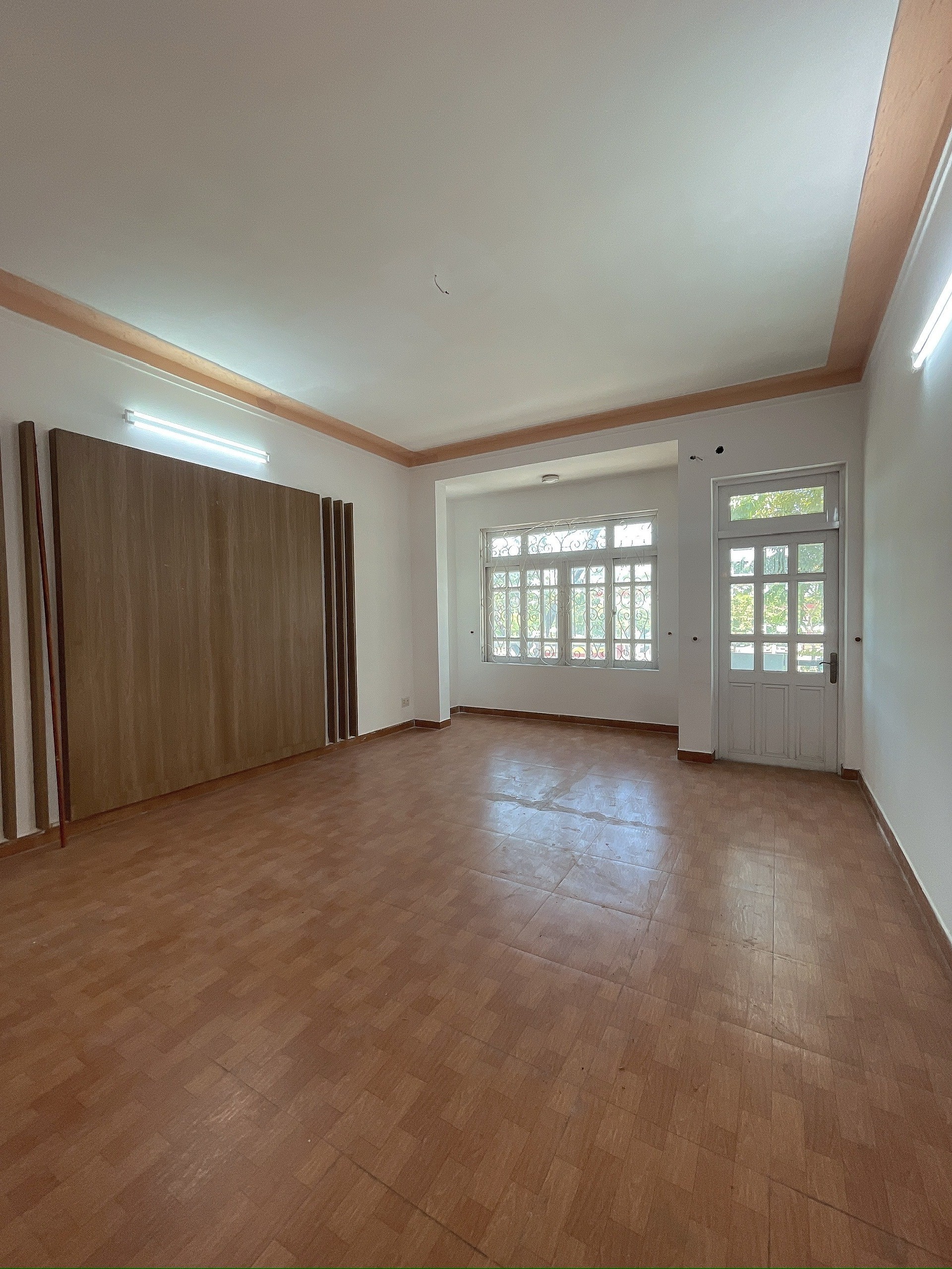 Cho Thuê Nhà Nguyên Căn Đường 2/9 Đà Nẵng 4 Tầng Có Thang Máy, dt 175m² giá tốt 3