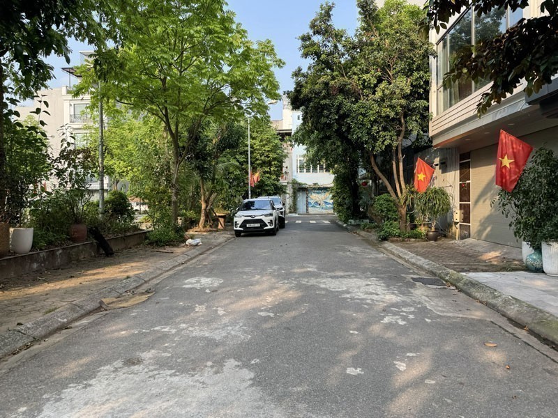 Lô góc đắt giá TĐC Giang Biên - 40m2 Nhà 4 tầng - 20m ra Phố Phạm Khắc Quảng 2