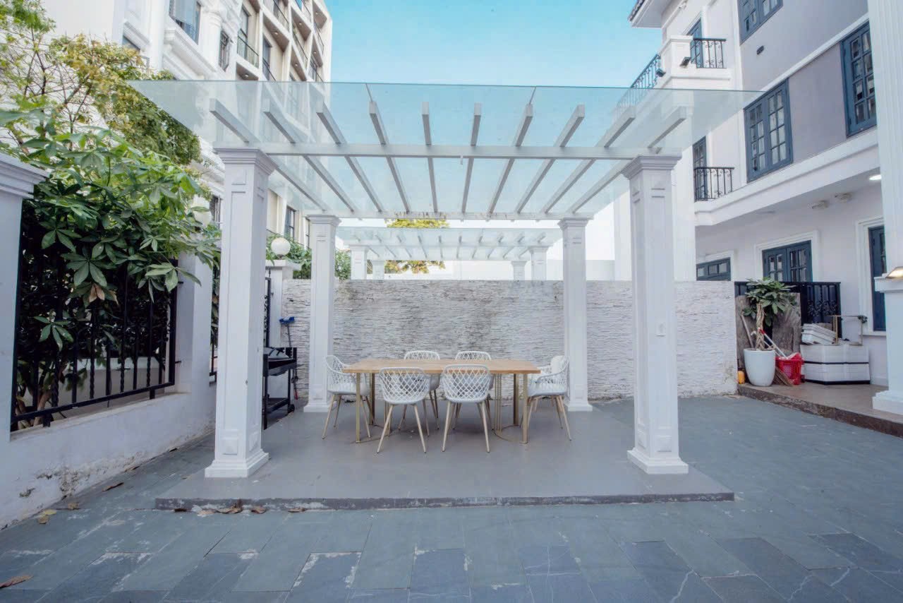 Cho thuê Biệt thự Quận 7, Hồ Chí Minh, Diện tích 200m², Giá 100 Triệu/tháng 12