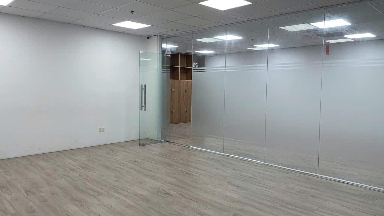 VĂN PHÒNG 110M2 TÒA N01T2 NGOẠI GIAO ĐOÀN, CHIA SẴN PHÒNG VÀO LÀM VIỆC ĐƯỢC NGAY 5