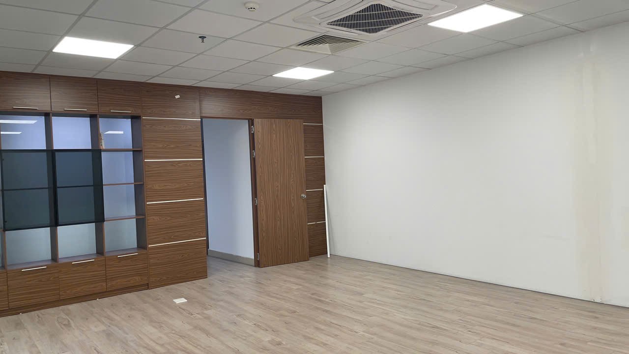 VĂN PHÒNG 110M2 TÒA N01T2 NGOẠI GIAO ĐOÀN, CHIA SẴN PHÒNG VÀO LÀM VIỆC ĐƯỢC NGAY 4