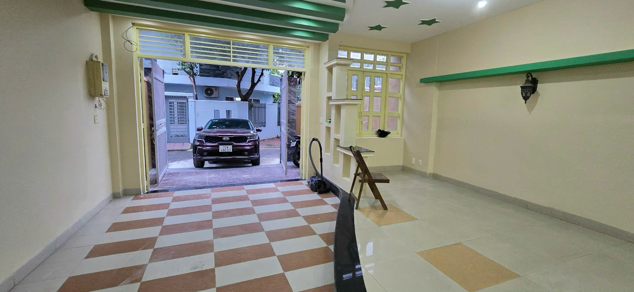 Cho thuê Nhà mặt tiền Phường Phước Long B, Quận 9, Diện tích 140m², Giá 20 Triệu/tháng 2