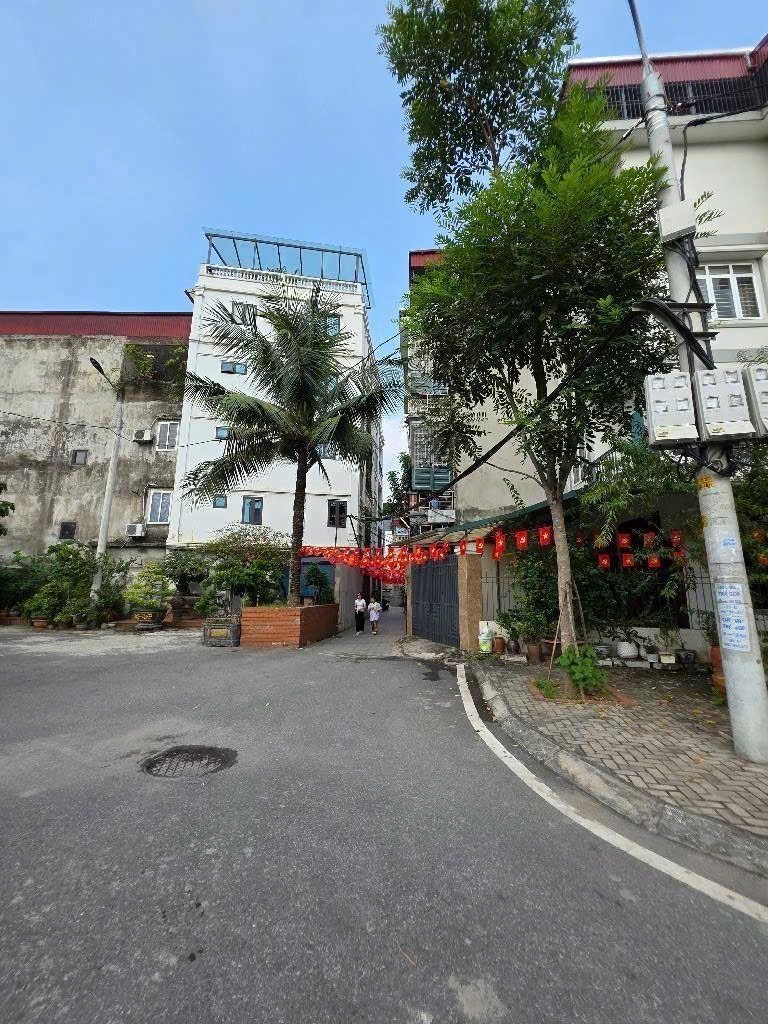 BÁN NHÀ GIẢI PHÓNG - VỊ TRÍ ĐẸP - Ô TÔ VÀO NHÀ - 73M2- MẶT TIỀN 4M2- NHỈNH 14 TỶ 3