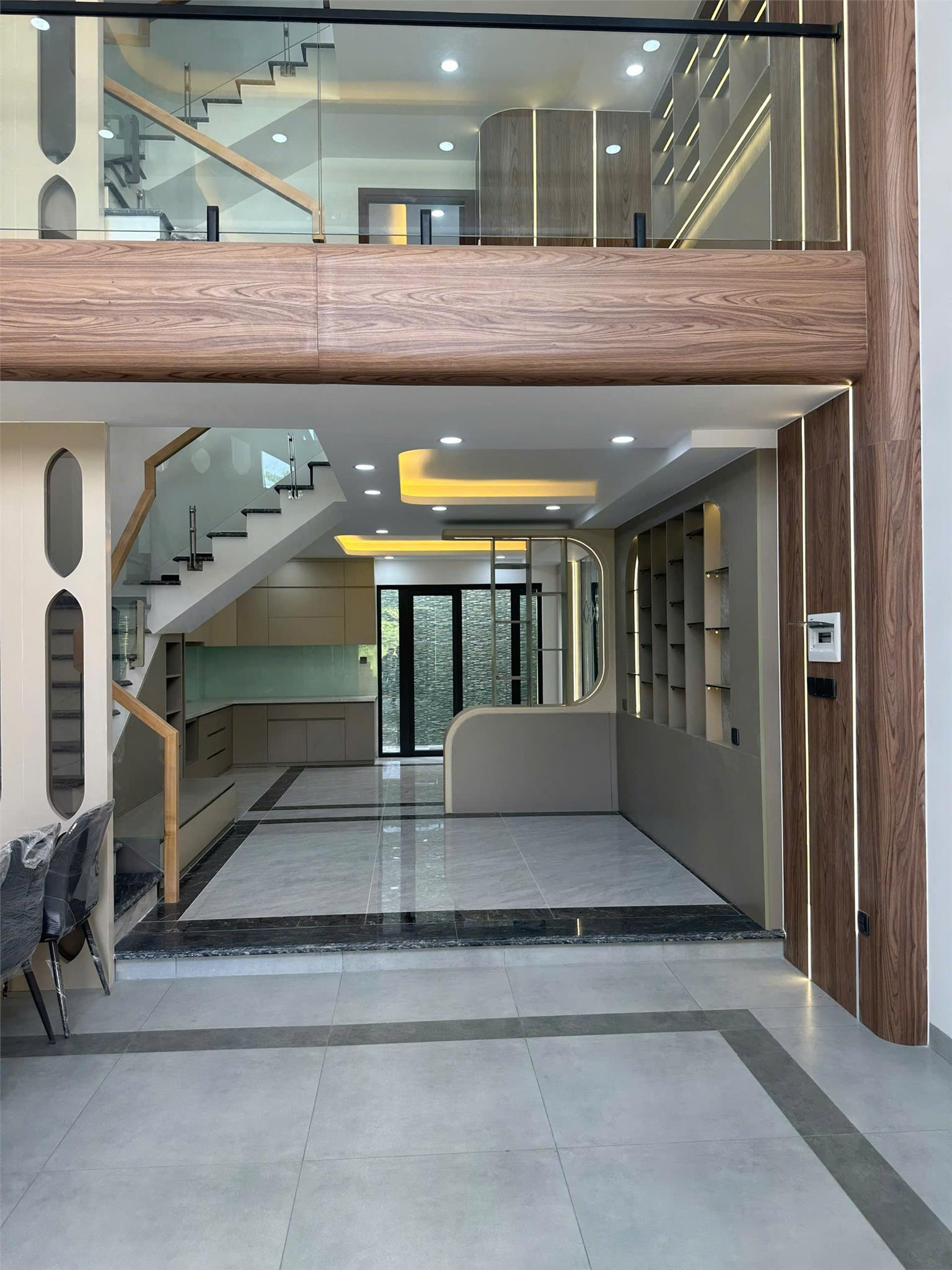 Anh Tây cần bán nhà mới xây Lê Văn Lương, để lại nội thất trong nhà 2