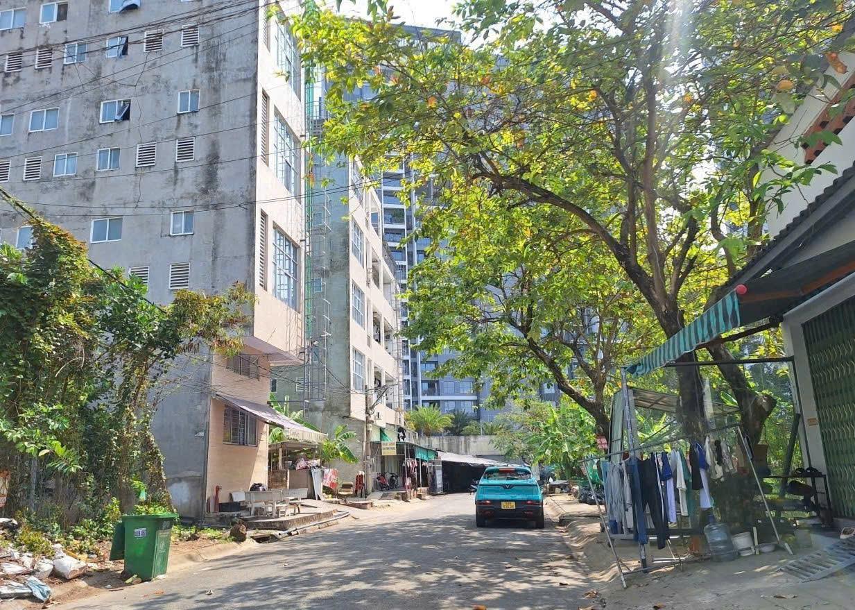 Chú Ba cấn bán 200m đất KDC Làng Đại Học, giá 18 tỷ 3