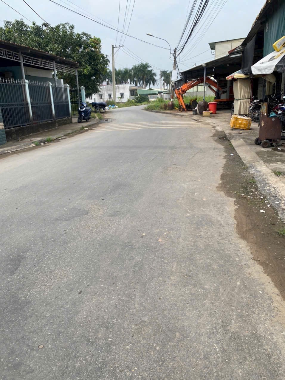 Bán nhà kho đường nhựa xe tải Phước Lý, Cần Giuộc tdt 1443m2 (443m2 thổ, dtxd 500m2) giá 12 tỷ 4
