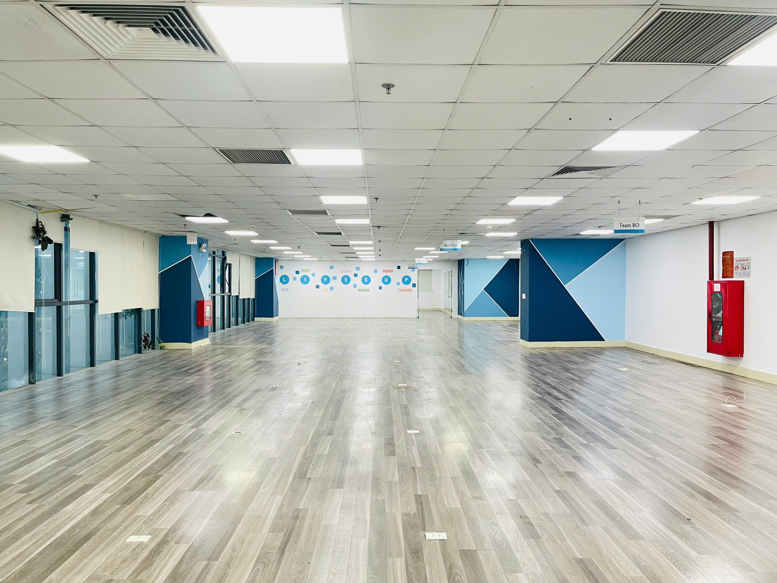 Cho thuê 430m sàn VP toà MHDI Hoàng Quốc Việt, giá hợp lý, sẵn bàn giao