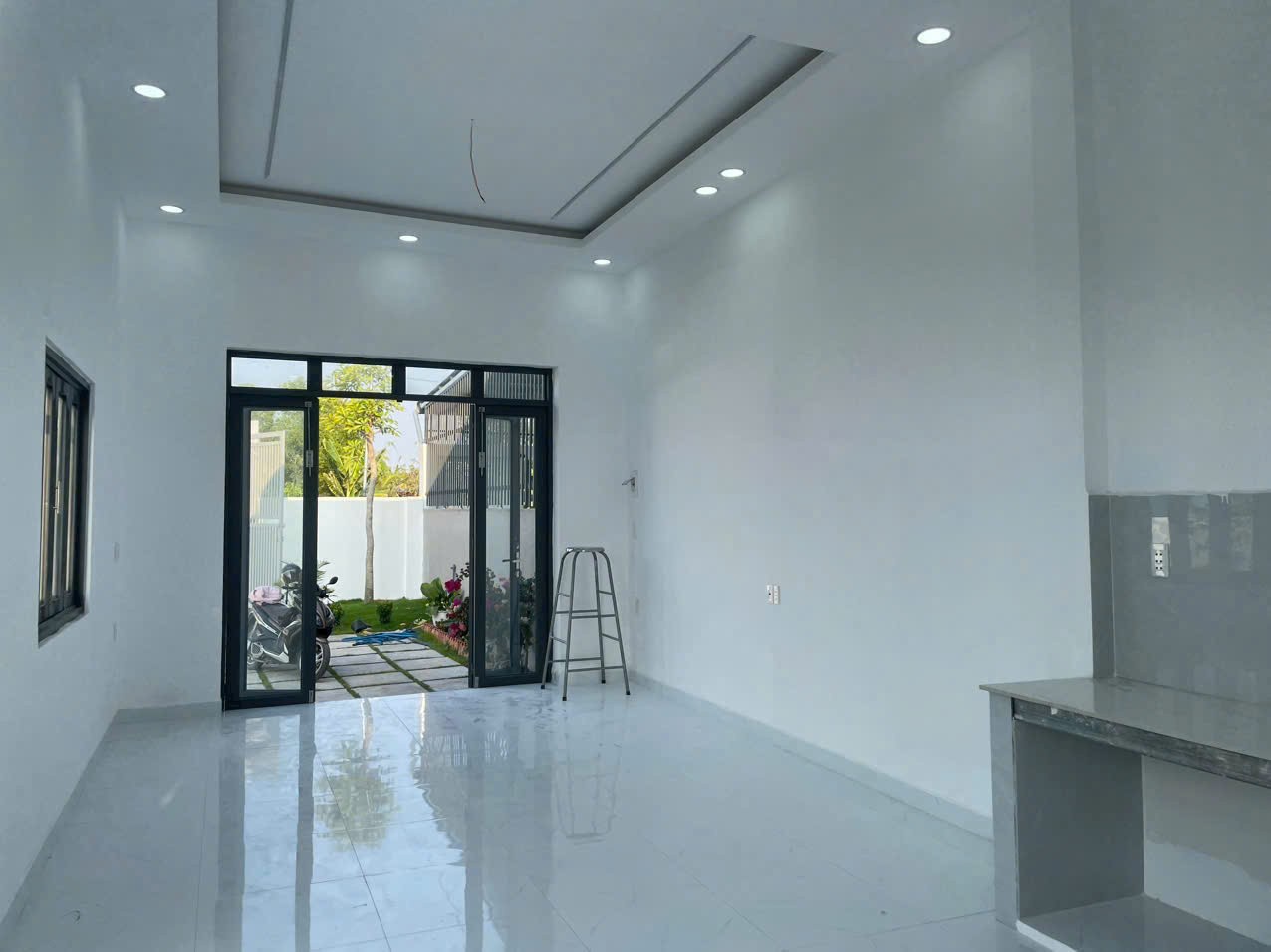 Bán nhà vườn đẹp , đường oto beton xã Phước Vân, Cần Đước tdt 900m2 ( 238m2 thổ) 2pn giá 4 tỷ 27