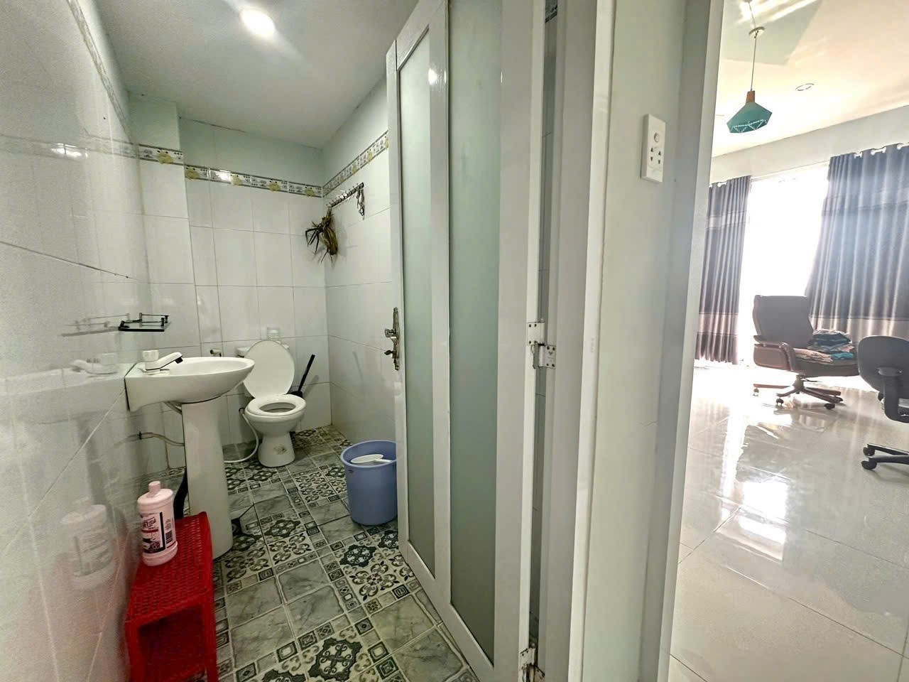 Bán nhà mặt tiền đường nhựa xã Phước Vân, Cần Đước dt 102m2 1 lầu,2pn,2wc giá 1,9 tỷ