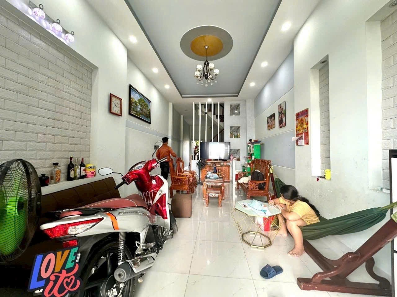 Bán nhà mặt tiền đường nhựa xã Phước Vân, Cần Đước dt 102m2 1 lầu,2pn,2wc giá 1,9 tỷ 8