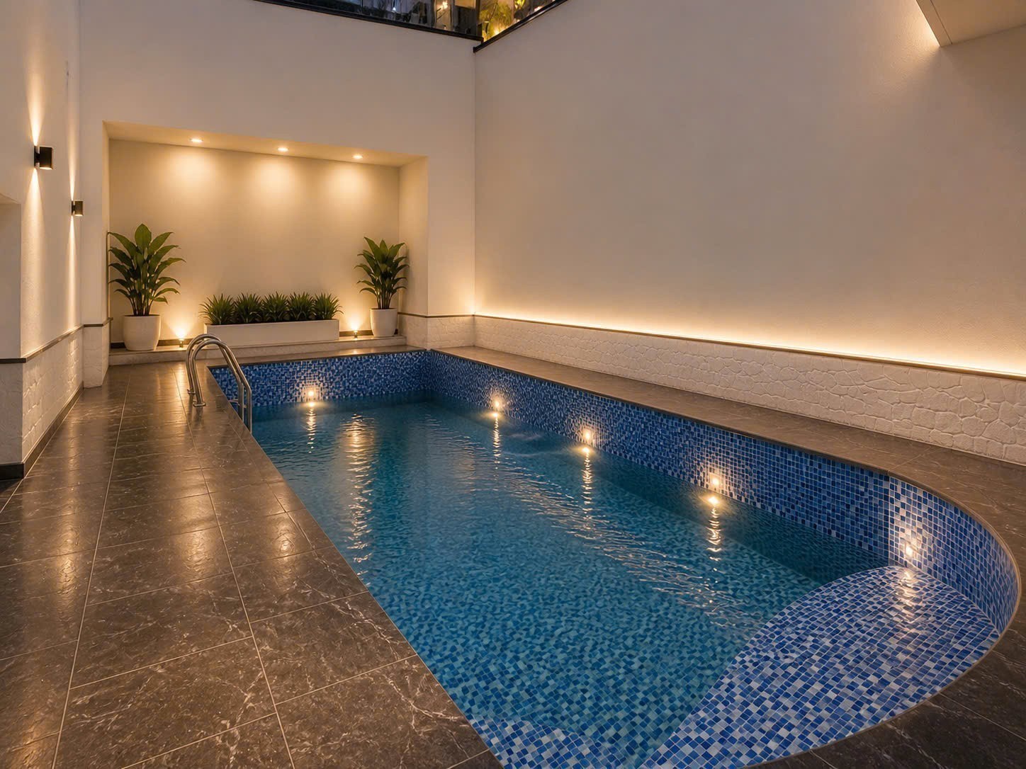 Cho thuê Nhà mặt tiền Quận 1, Hồ Chí Minh, Diện tích 200m², Giá Thương lượng 13