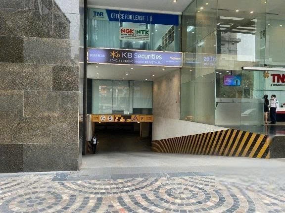 Cho thuê 100m sàn VP toà Sky City Láng Hạ, giá hợp lý, sẵn bàn giao 6
