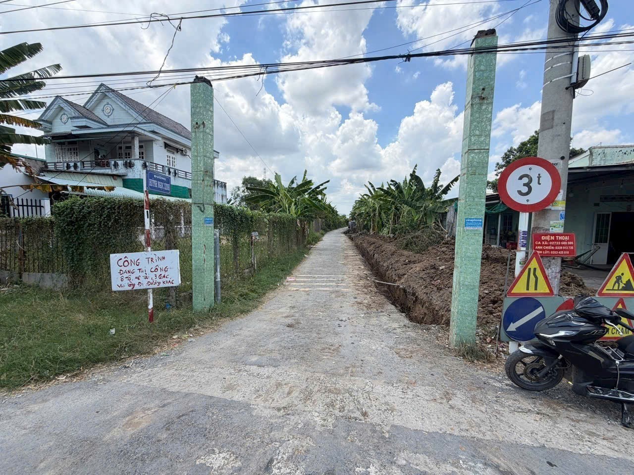 Bán 6 nền thổ cư mt đường Huỳnh Ngọc Xinh, xã Quê Mỹ Thạnh, Tân Trụ dt 105-120m2 giá 590tr / nền 3