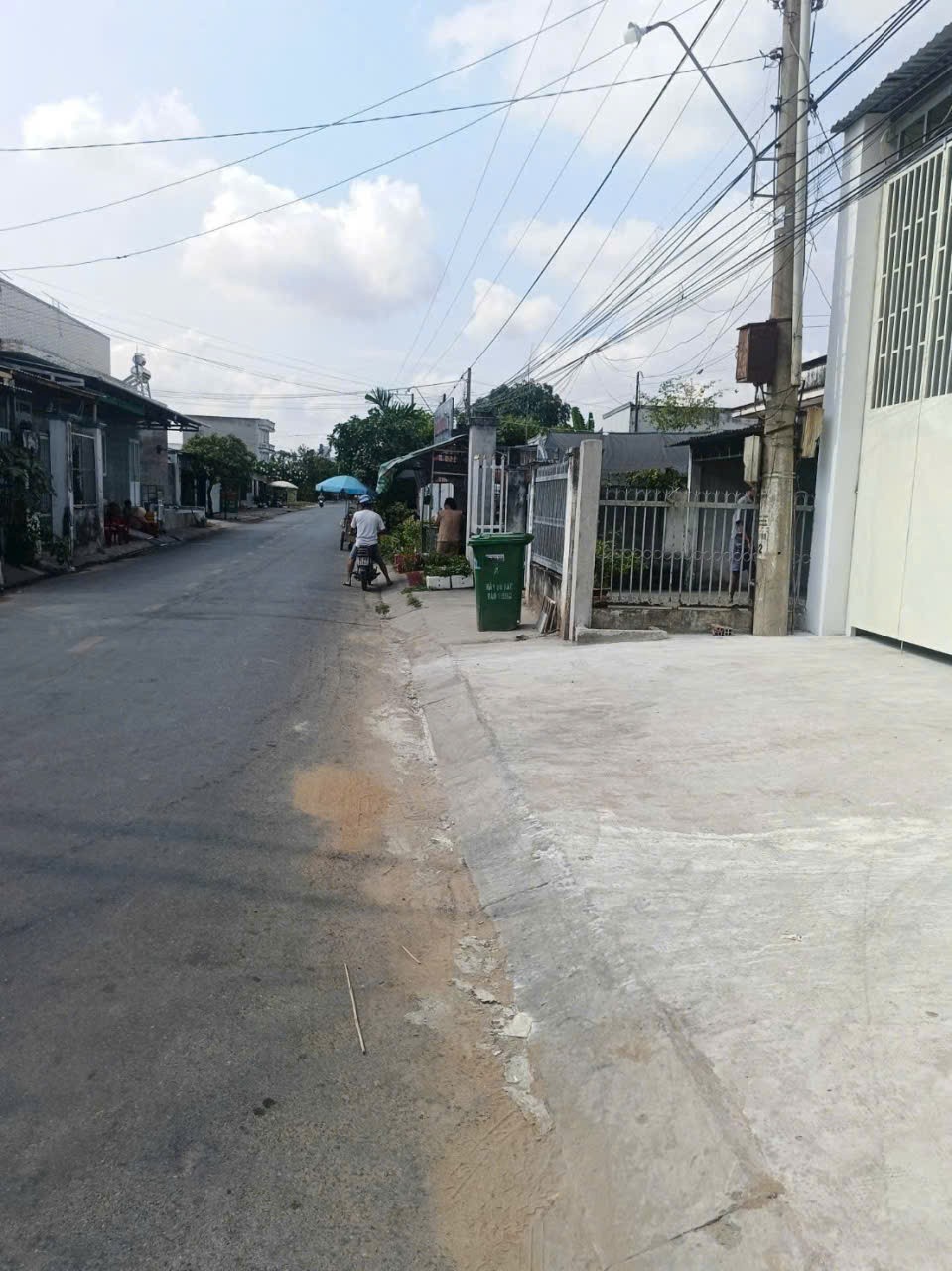 Bán nhà kho mặt tiền đường Phước Toàn, xã Long Hiệp dt 392m2 full thổ giá 7,8 tỷ 2