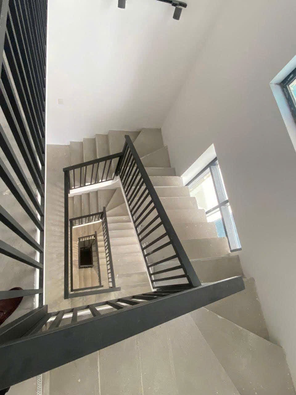 Cho thuê Biệt thự Quận 1, Hồ Chí Minh, Diện tích 225m², Giá Thương lượng 3