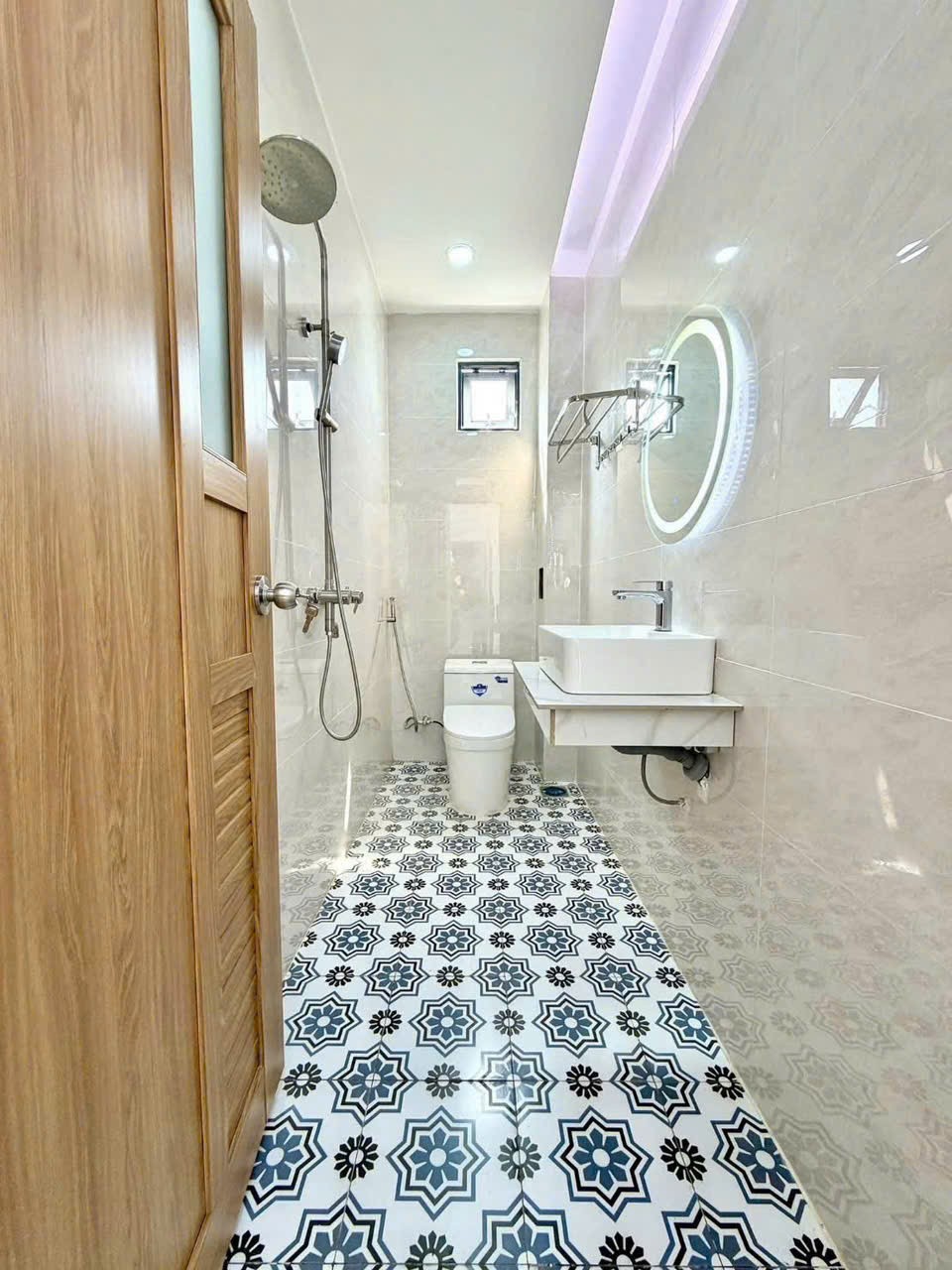 Bán nhà mới xây gần chợ Gò Đen dt 108m2 1 lửng, 3pn,3wc giá 2,65 tỷ 10