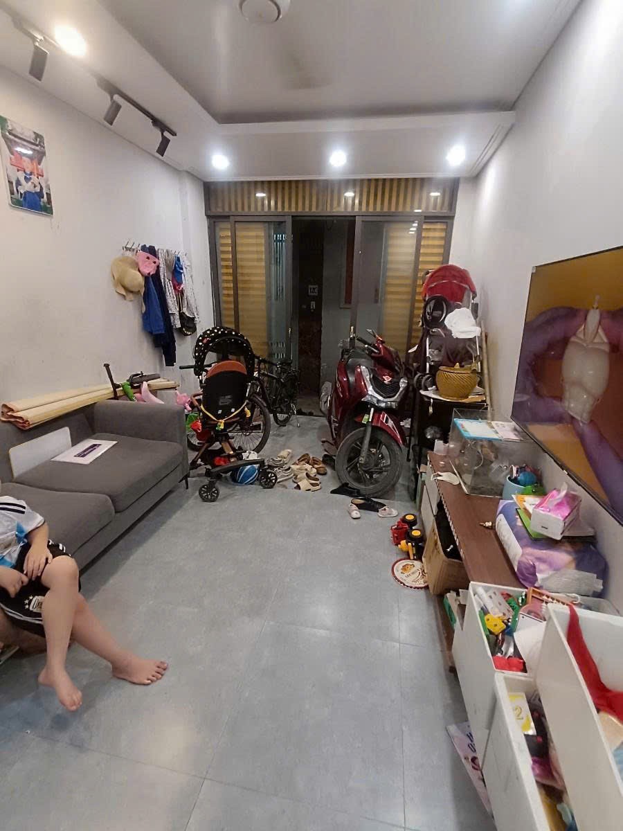 Cần bán Nhà mặt tiền đường Khương Trung, Phường Khương Trung, Diện tích 35m², Giá 6.8 Tỷ