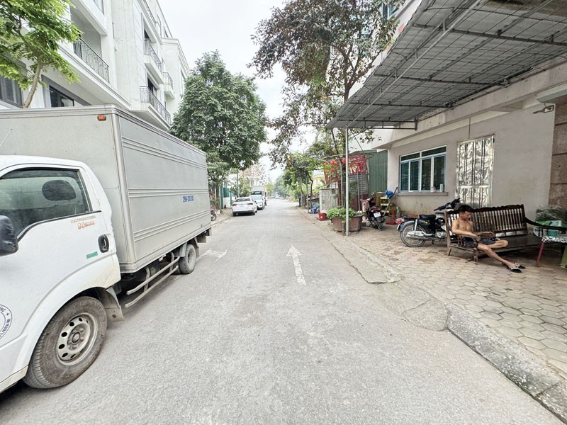 Bán Đất TĐC Trâu Quỳ 113m2 Nở Hậu, Đường 11m Đối Diện Shophouse Metropolitan 3