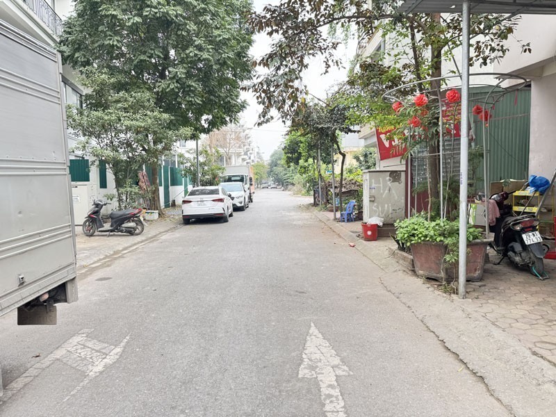 Bán Đất TĐC Trâu Quỳ 113m2 Nở Hậu, Đường 11m Đối Diện Shophouse Metropolitan 4