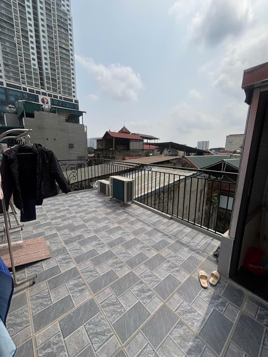 Cần bán Nhà mặt tiền đường Nguyễn Trãi, Phường Khương Trung, Diện tích 35m², Giá 7.5 Tỷ