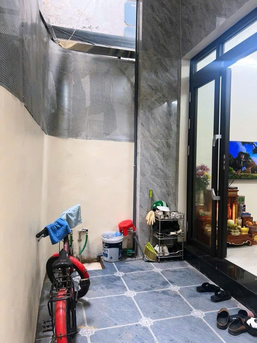 Cần bán Nhà mặt tiền đường Nguyễn Trãi, Phường Khương Trung, Diện tích 35m², Giá 7.5 Tỷ 2