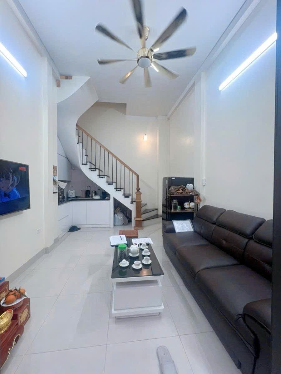 Cần bán Nhà mặt tiền đường Nguyễn Trãi, Phường Khương Trung, Diện tích 35m², Giá 7.5 Tỷ 3