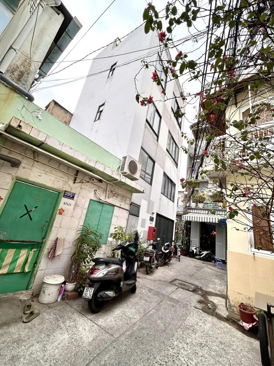 BÁN NHÀ Đ.ĐOÀN VĂN BƠ- NGAY MẶT TIỀN XE HƠI- DT 110M2- CHỈ 8.45T- GIAO THƯƠNG TÔN ĐẢN VỚI NGUYỄN 3