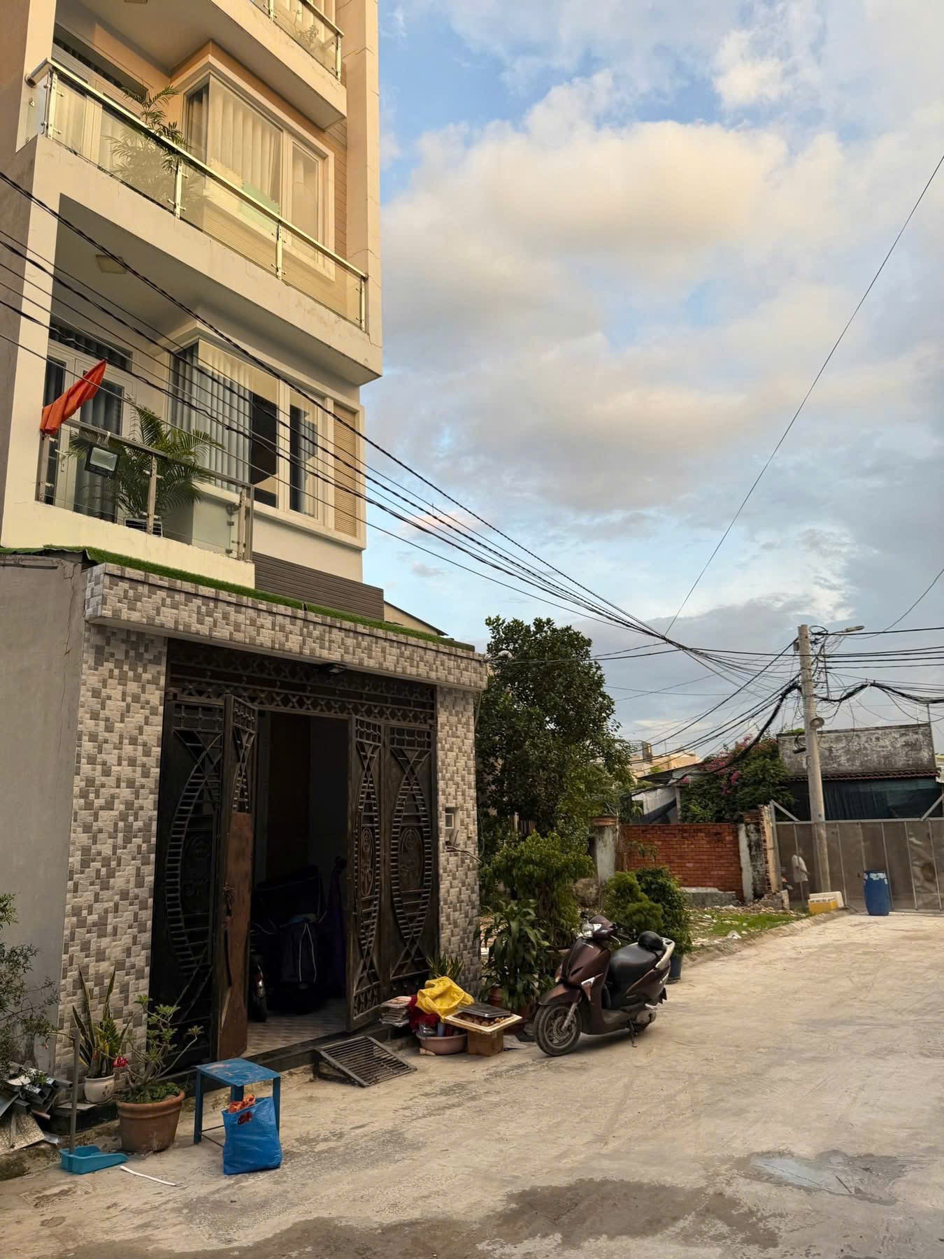 Cần bán Đất Phường Tăng Nhơn Phú B, Quận 9, Diện tích 2200m², Giá Thương lượng 2