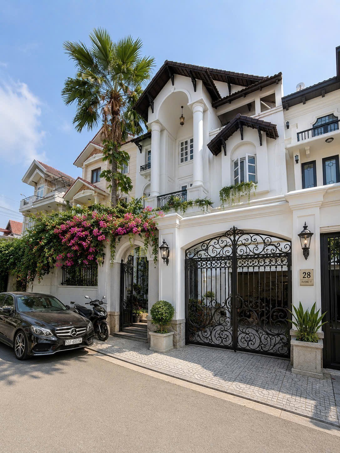 Cho thuê Biệt thự Phường Thảo Điền, Quận 2, Diện tích 220m², Giá Thương lượng