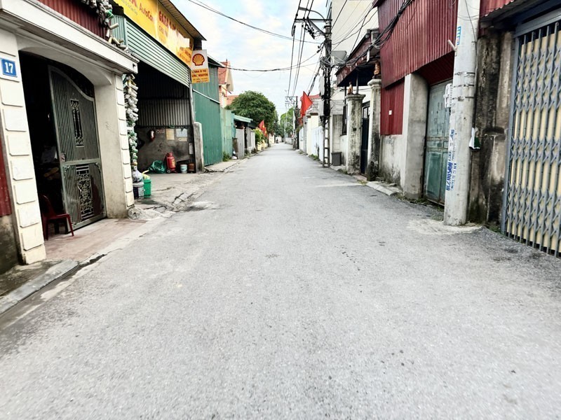 Chính chủ bán 50m2 lô góc mặt đường xóm 1 Đông Dư (ngõ 2 Giáp Hải). Đường ô tô tránh, phù hợp VPKD