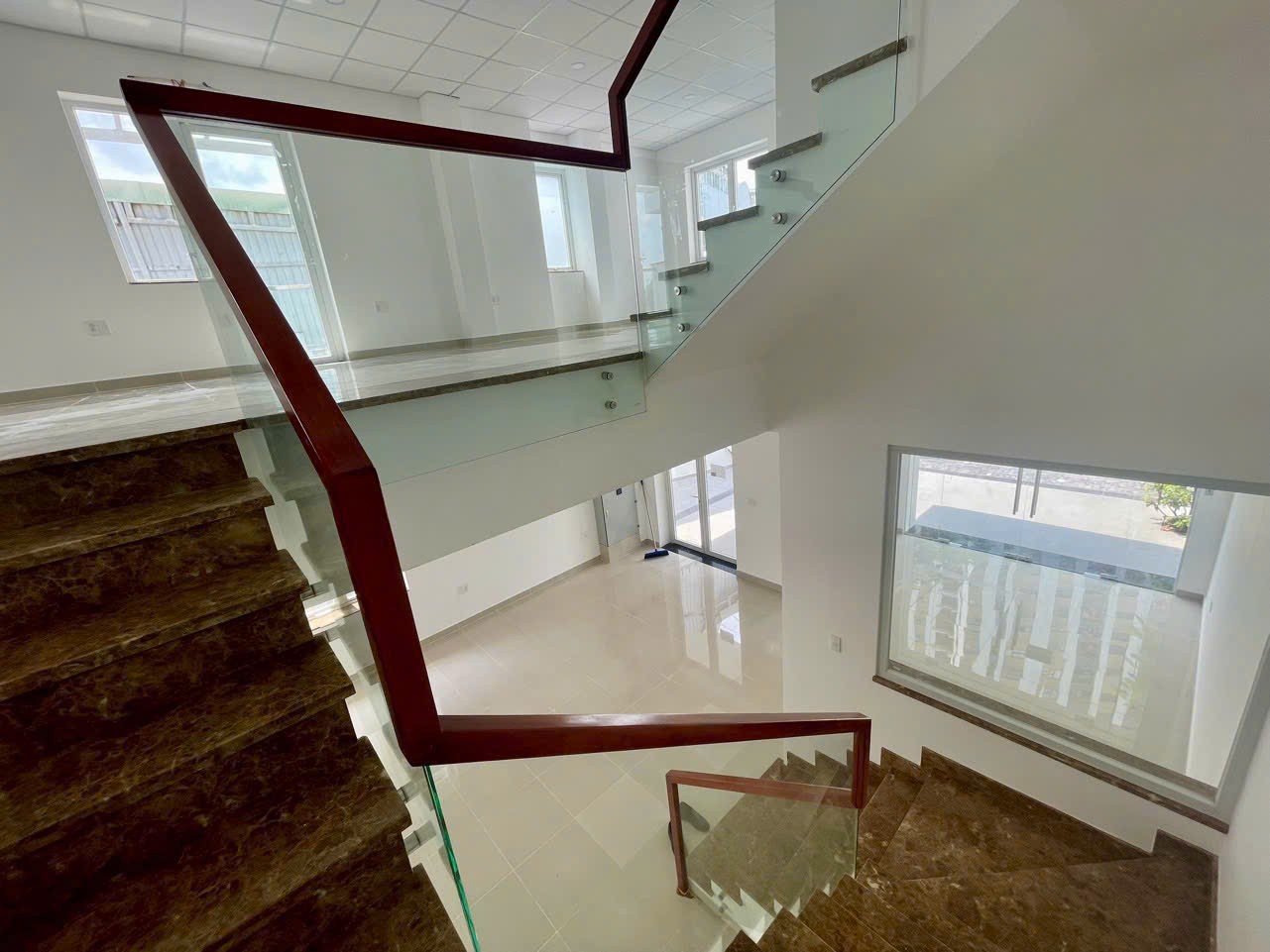 Cho thuê Nhà mặt tiền Phường Phước Long B, Quận 9, Diện tích 231m², Giá 045 Triệu/tháng 13