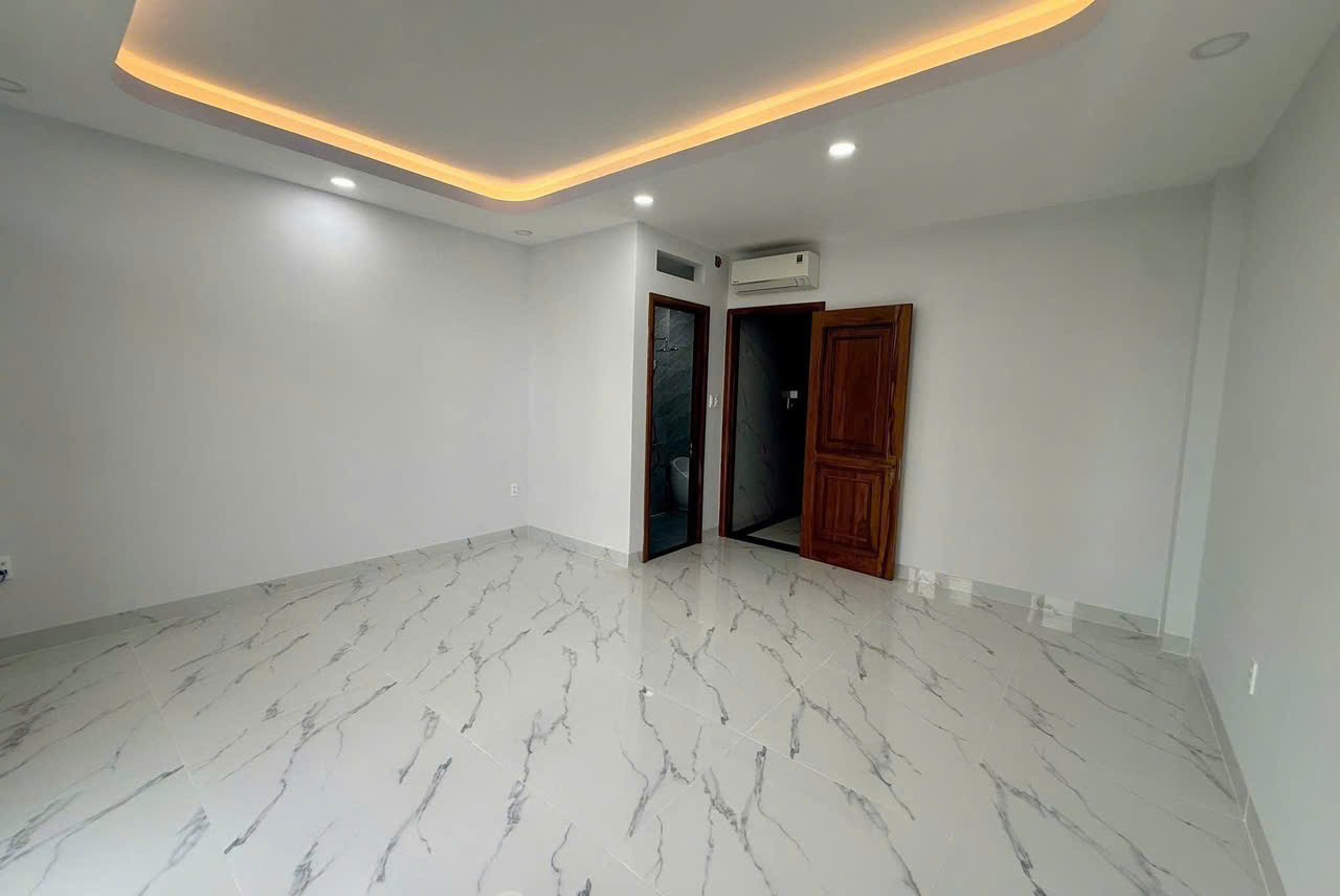 Cho thuê Nhà mặt tiền Quận 2, Hồ Chí Minh, Diện tích 80m², Giá 035 Triệu/tháng 7