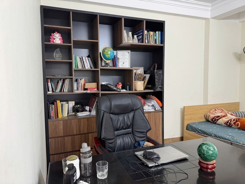 Bán nhà ngõ 68/79 Nguyễn Văn Linh 46,6m2 x 5 tầng - Ô tô tránh - Đón quy hoạch đường 13m lô góc 4